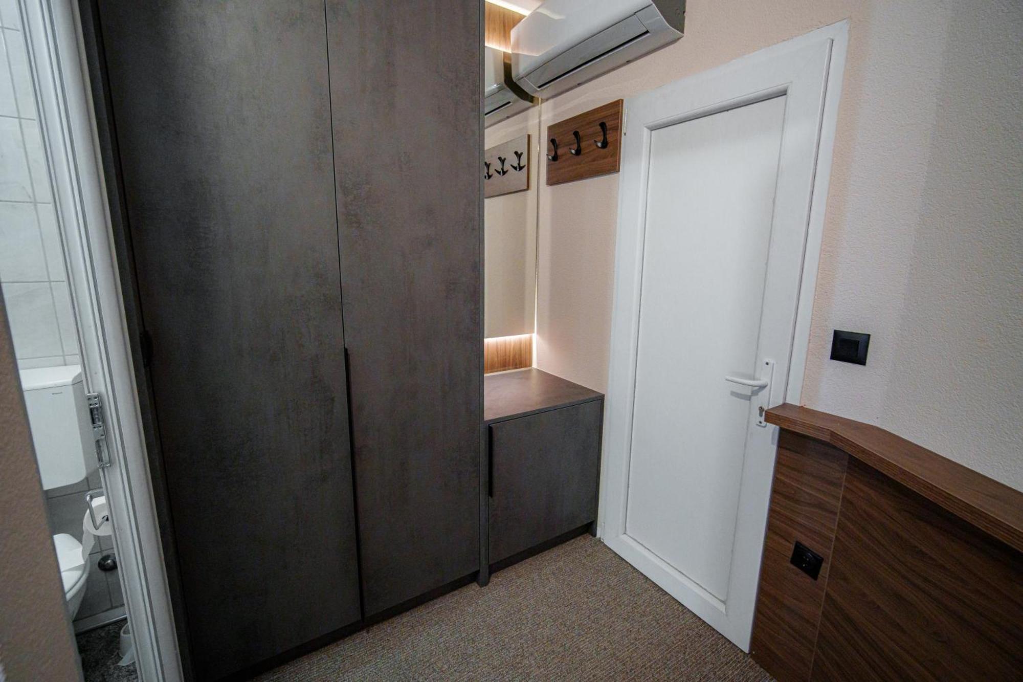 Binta Hostel Вране Экстерьер фото
