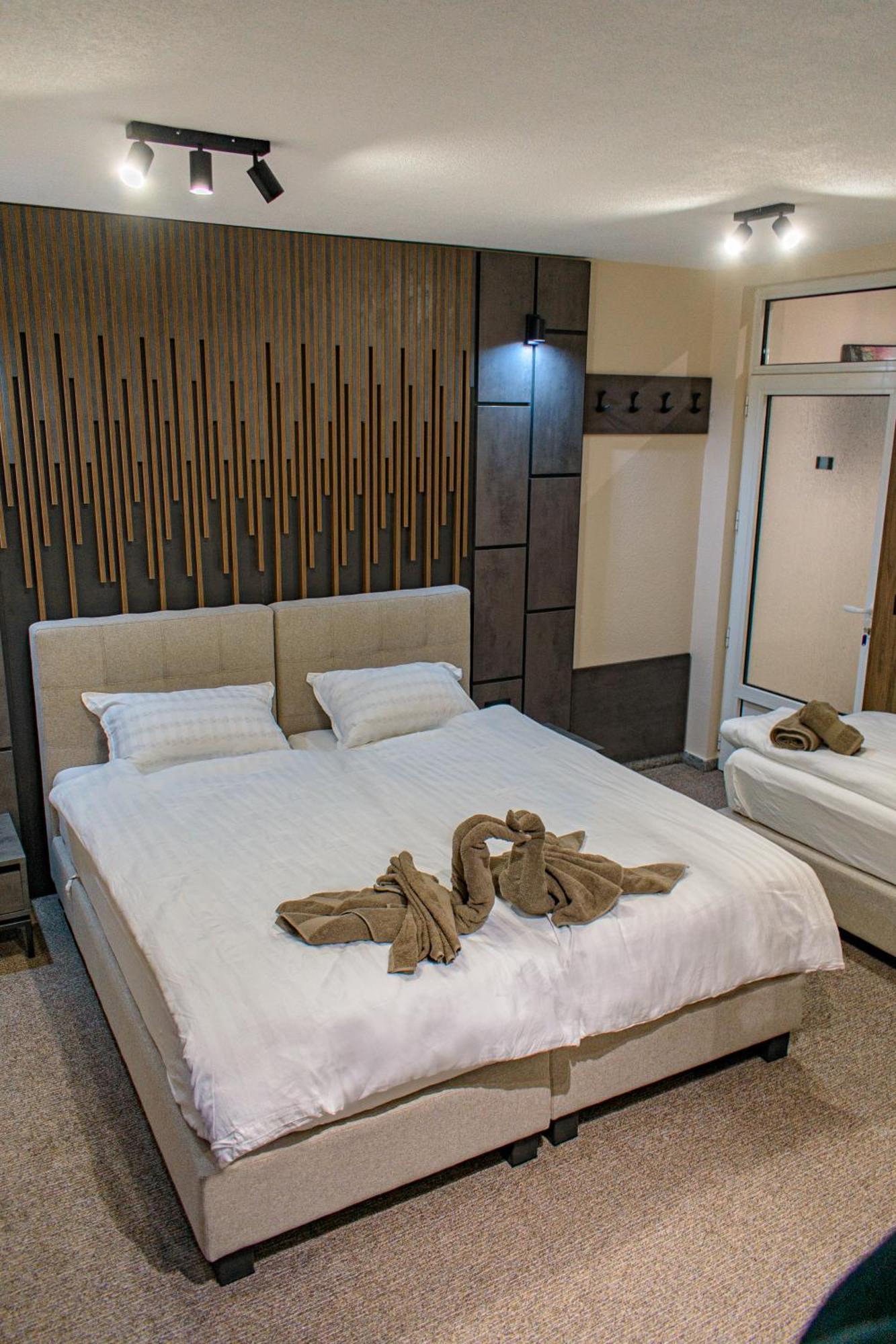 Binta Hostel Вране Экстерьер фото