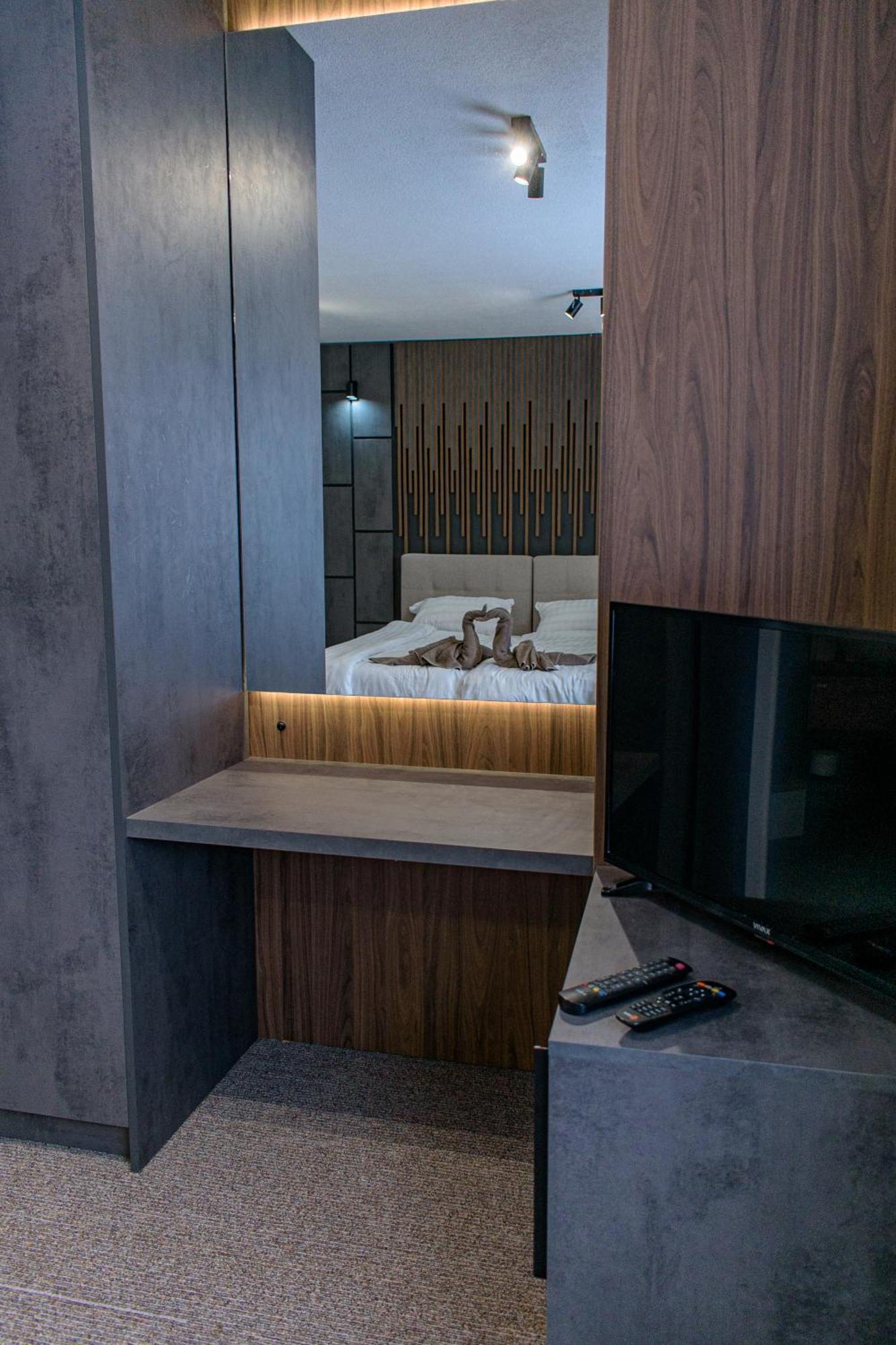 Binta Hostel Вране Экстерьер фото