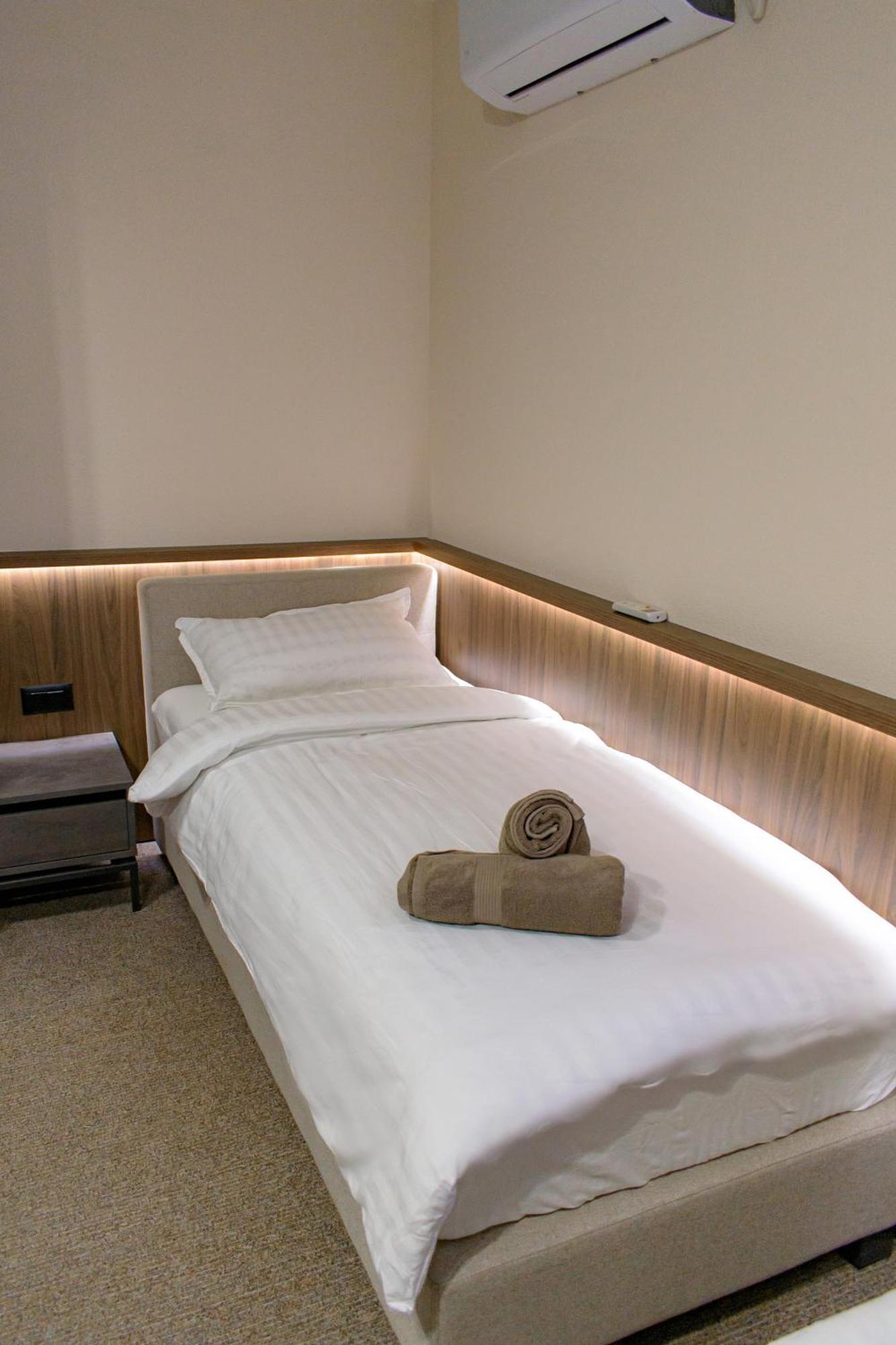Binta Hostel Вране Экстерьер фото